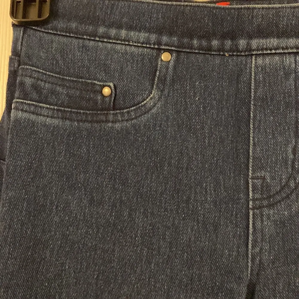 SPANX XS Jeans inseam 28” excellent condition - Image 3