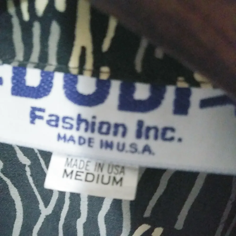 Dodi Fashion M Vintage Black Creme Top Size M - Image 10