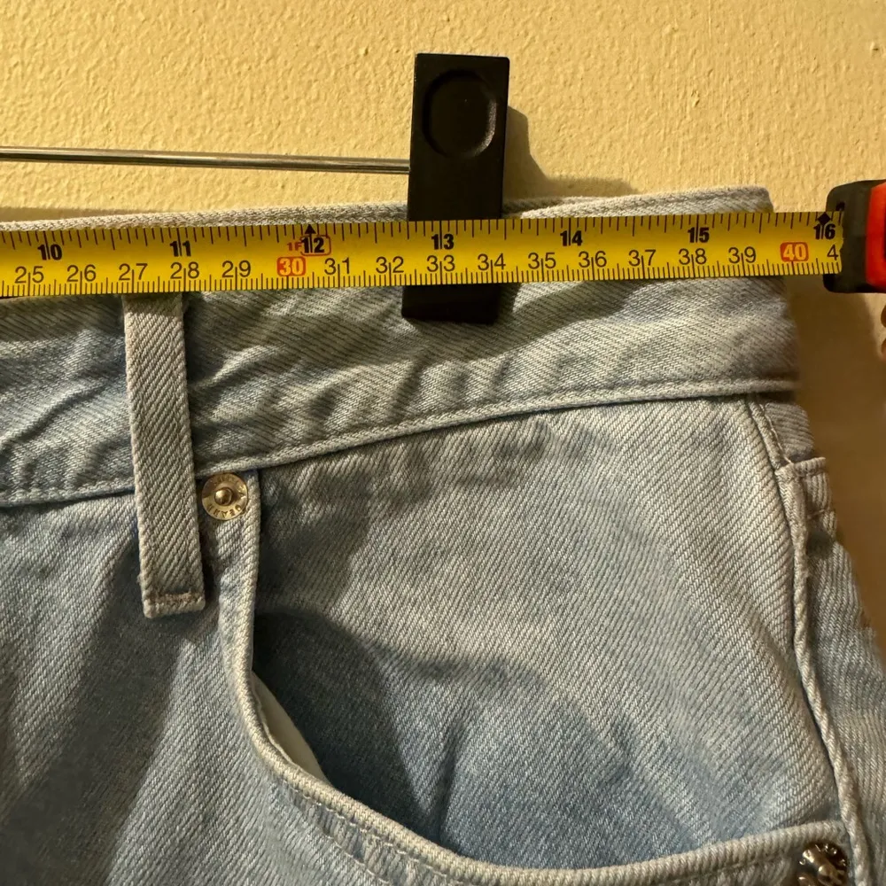 Veronica Beard Blake Crop classic High-Rise Straight Jeans in Aire Wash Size 30 - Image 4