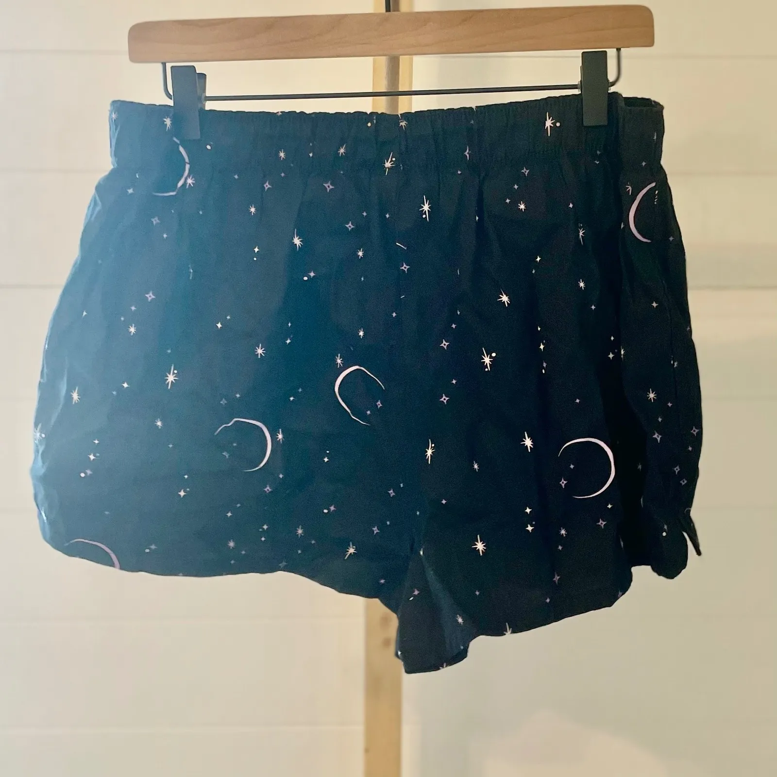 Hyde and Eek Celestial Moon Stars Pajama Shorts Women's Size L Black Sleepwear Size L - Image 4