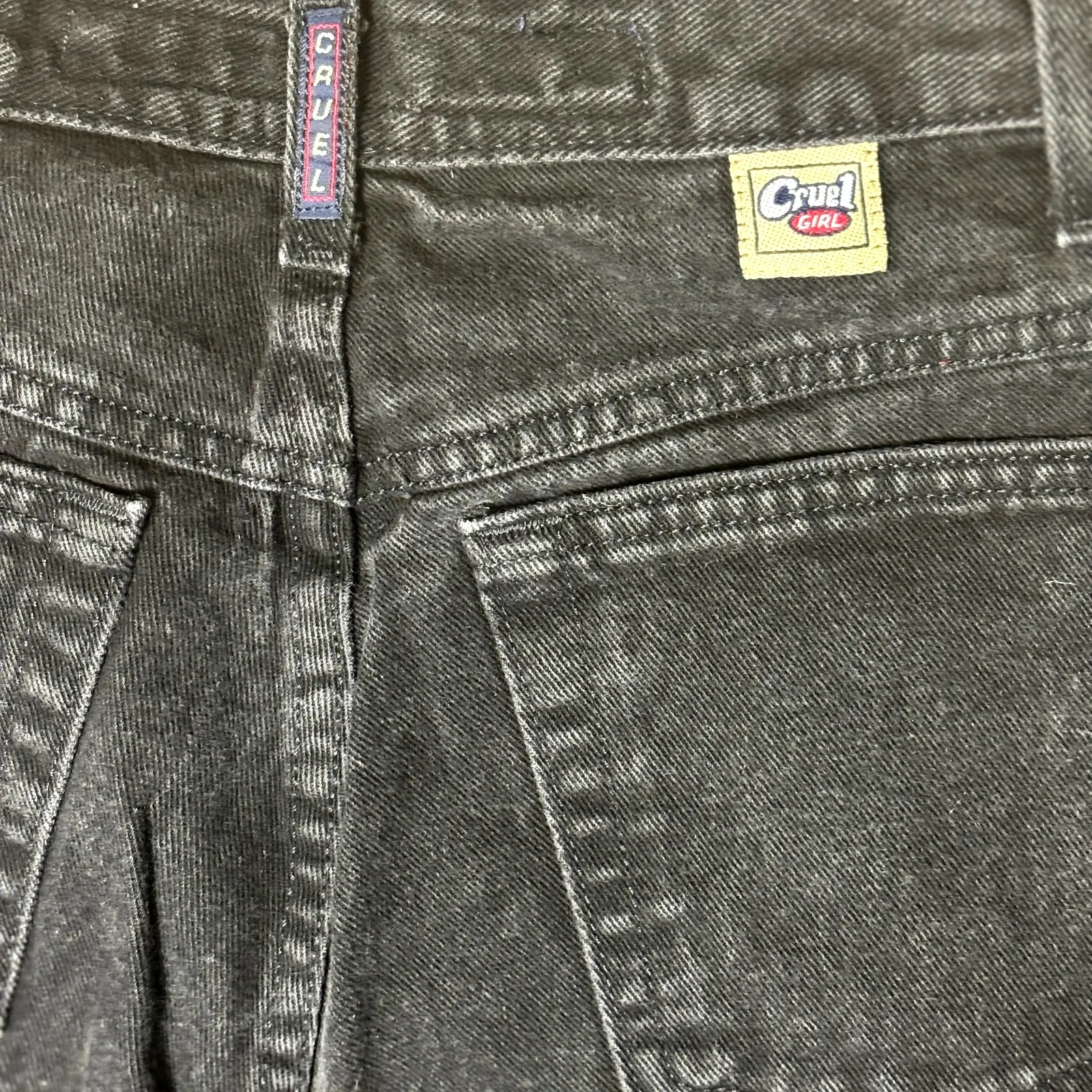 Cruel girl vintage black wash mom jeans slim fit 9 short - Image 4