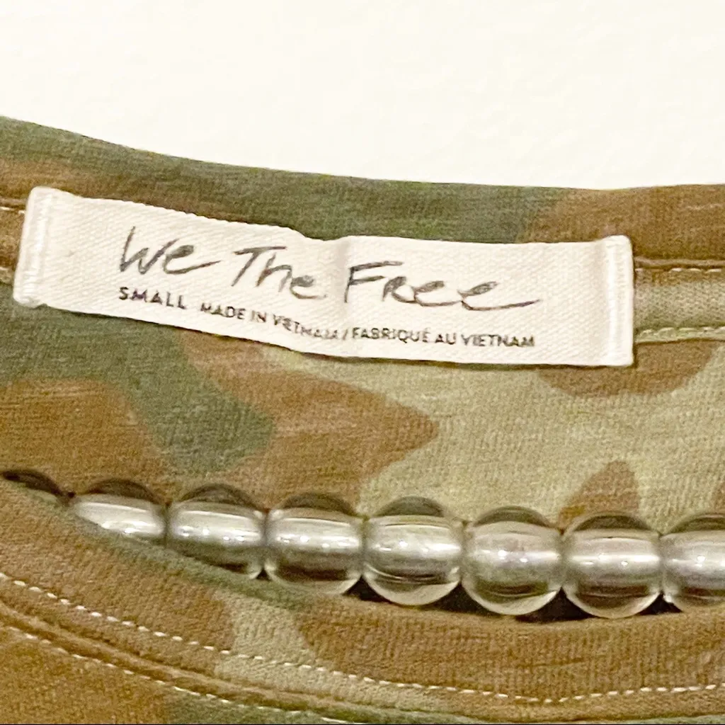 Free‎ People Size Small Camouflage Bandana Clarity Tshirt in Army Print - Image 4