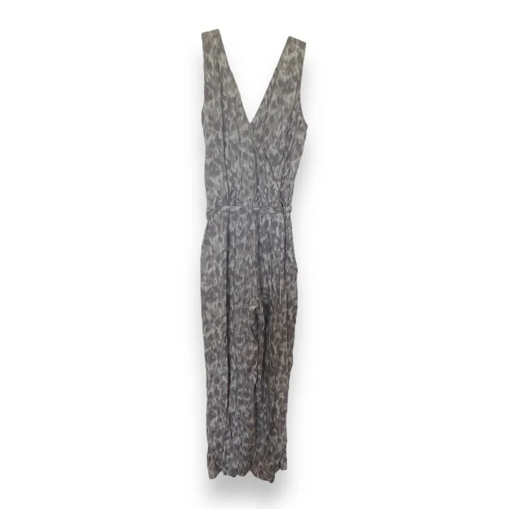 Anthropologie Cloth & Stone Womens Romper M Gray Leopard Print Jumpsuit Surplice - Image 4