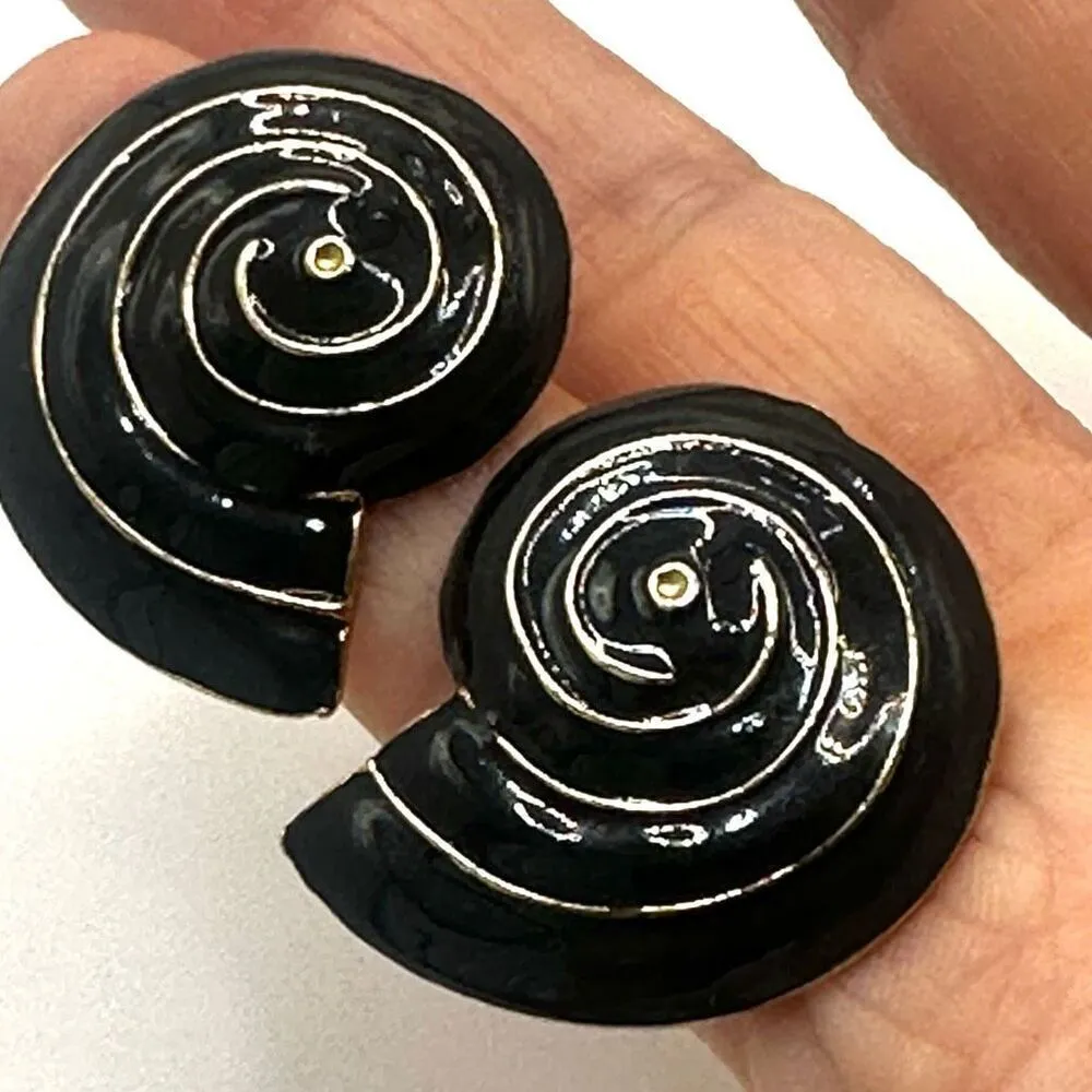 black and gold tone snail enamel earrings - Image 3