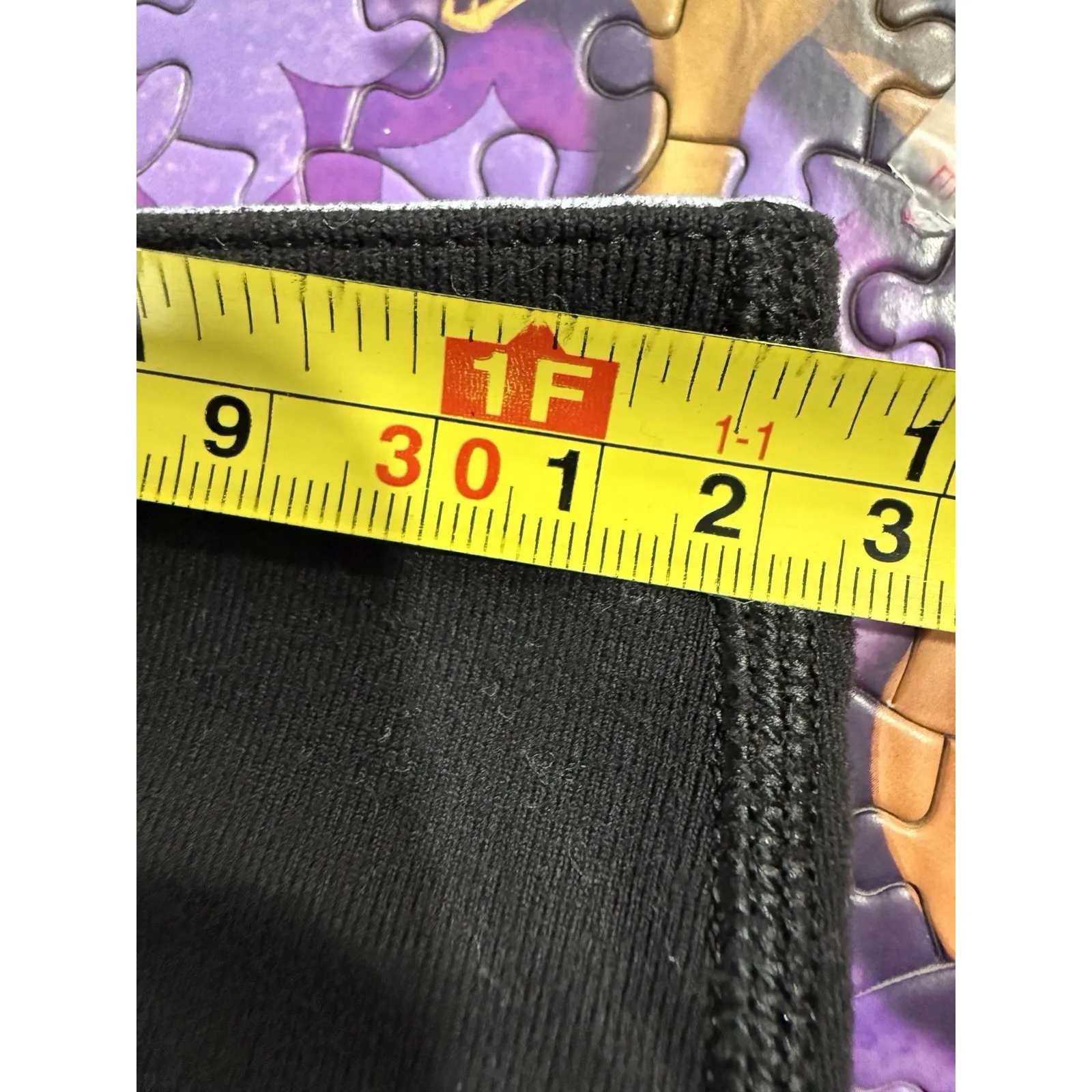 Lululemon Reversible Black Groove Short size 4 5" Inseam - Image 4