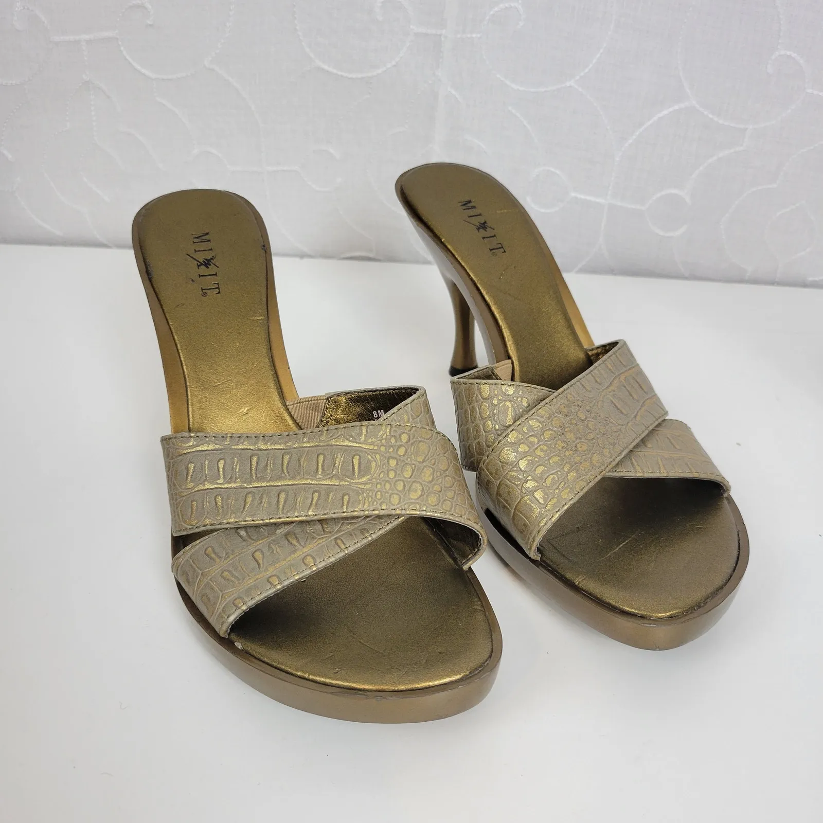 Mixit Womens Heels Size 8 Green Reptile‎ Embossed Leather Slip On - Image 2