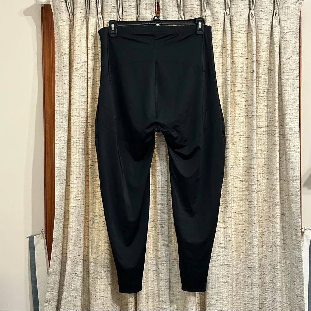 YITTY Headliner Shaping High Waist Legging in Iconic Black - Image 5