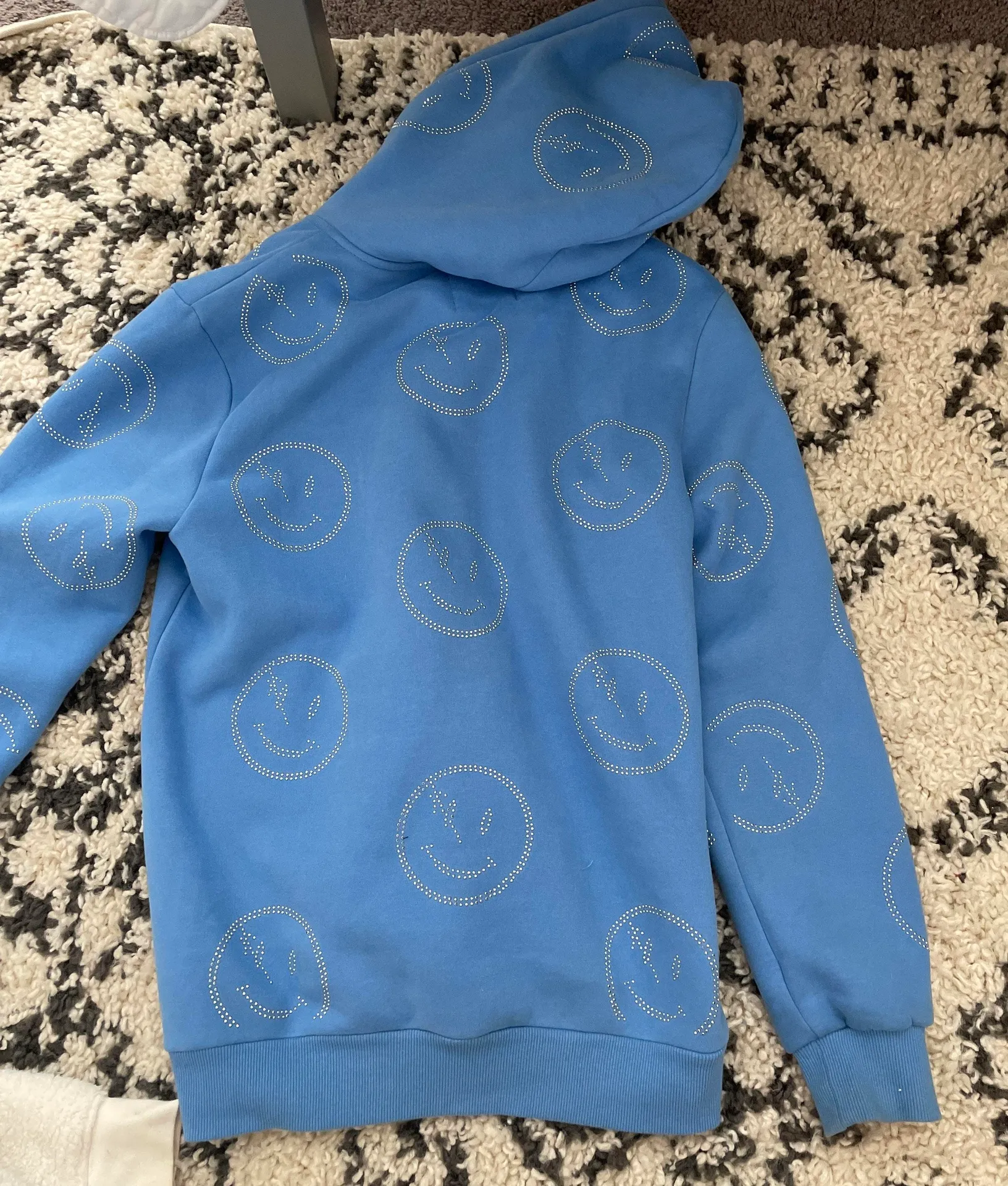 retrovert hoodie - Image 2