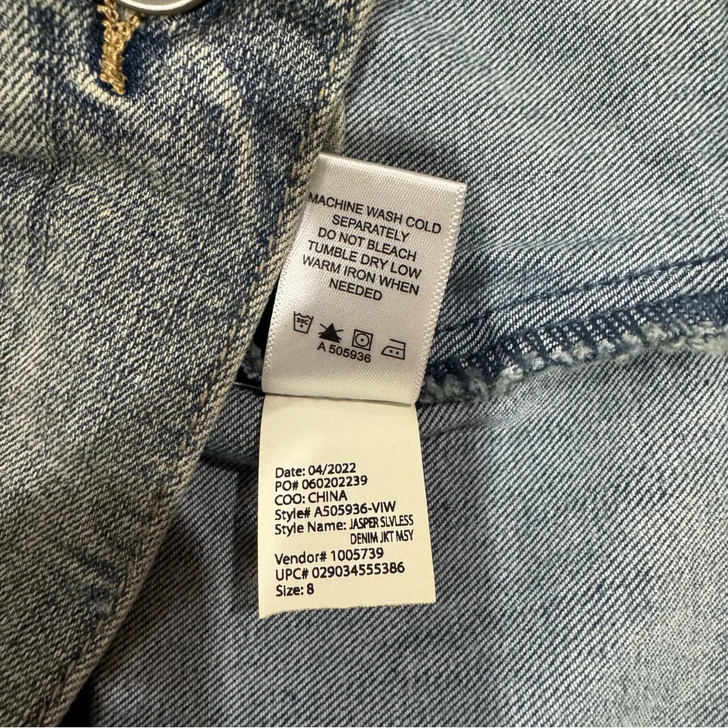 LOGO by Lori Goldstein Vintage Wash Blue Denim Vest Sleeveless 8 - Image 7