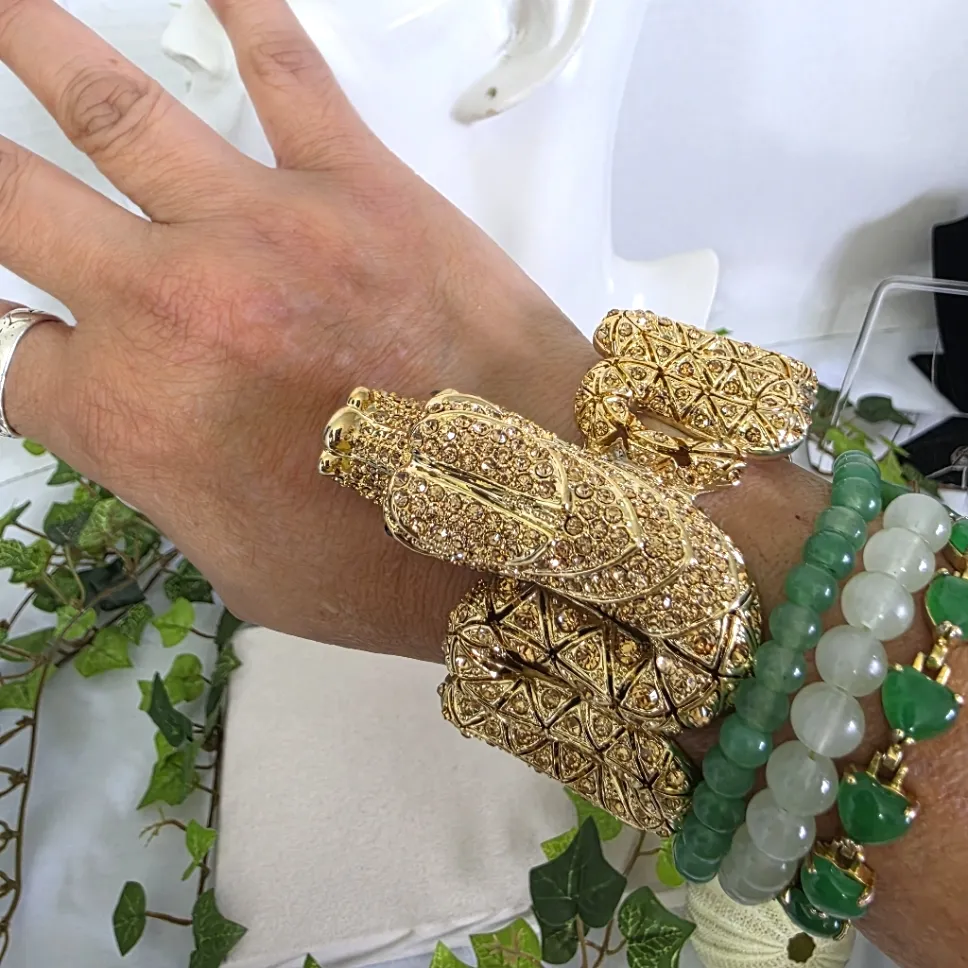 Unique Vintage Gold Dragon Clamper / Hinge Bracelet - Image 8