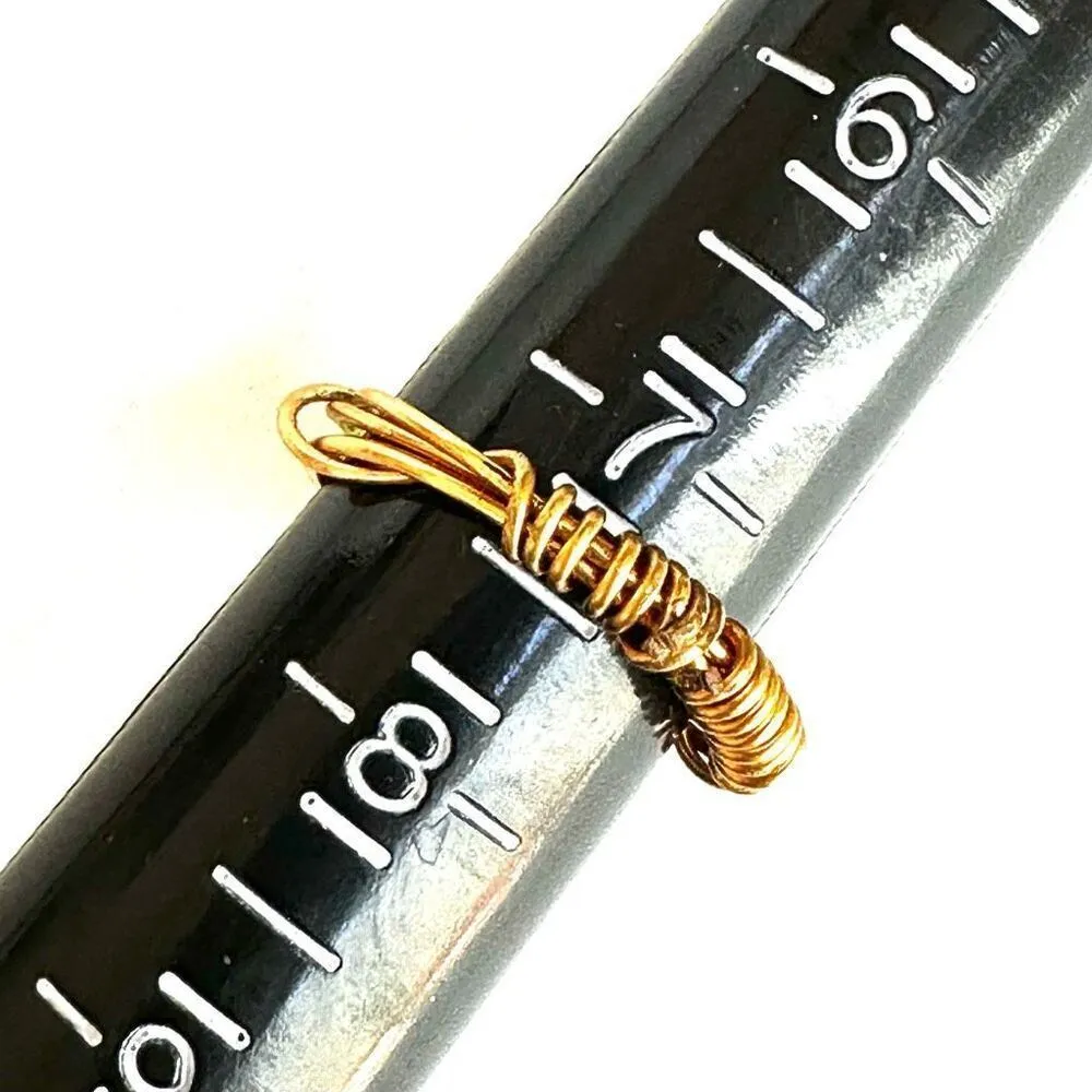 Gold tone green glow bead wire ring - Image 7