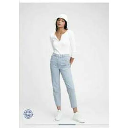 GAP Denim Mom‎ Jeans Light Indigo Size 6/28 High Rise Comfort Fit High Rise - Image 12