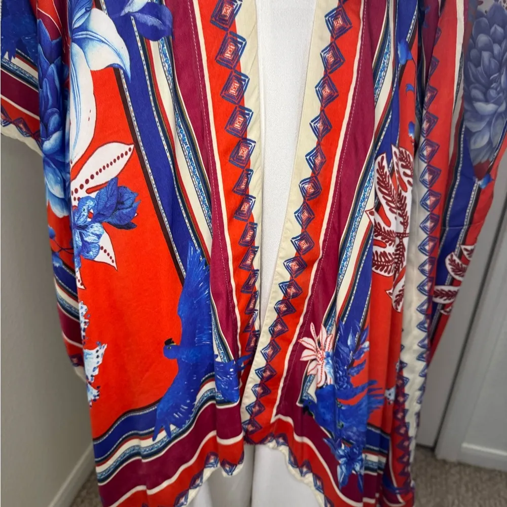 Farm Rio Macaw Red and Blue Geometric duster with Flowing Sleeves. - Image 7