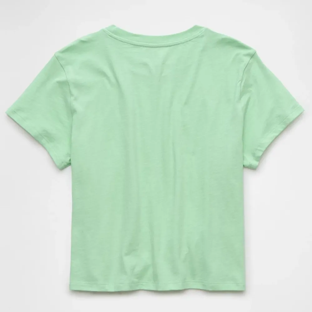 AE Classic Graphic T-Shirt Green - Image 4
