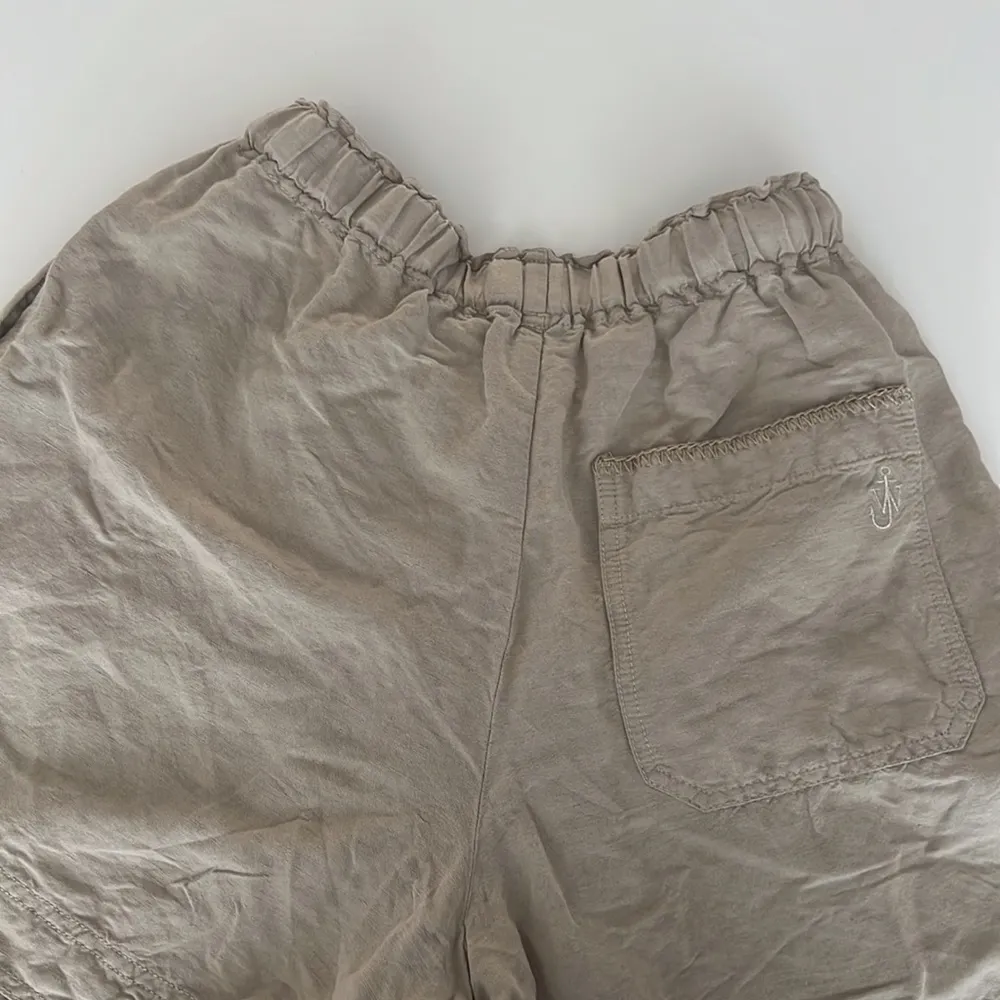 Uniqlo x JW Anderson Linen Blend Tucked Shorts Size Small - Image 5