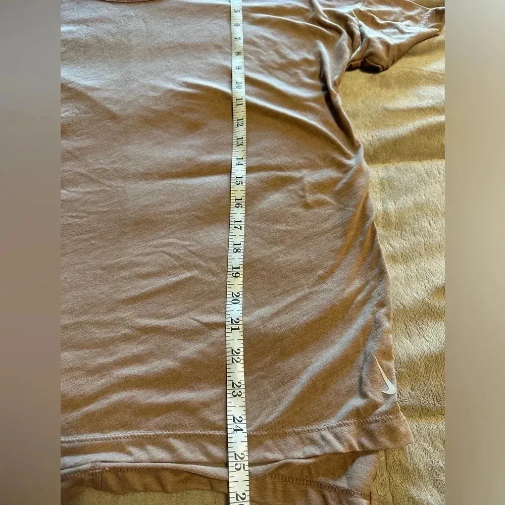 Nike Dri-Fit T-Shirt Size Small Brown Tan Loose Workout Athleisure Sporty - Image 6