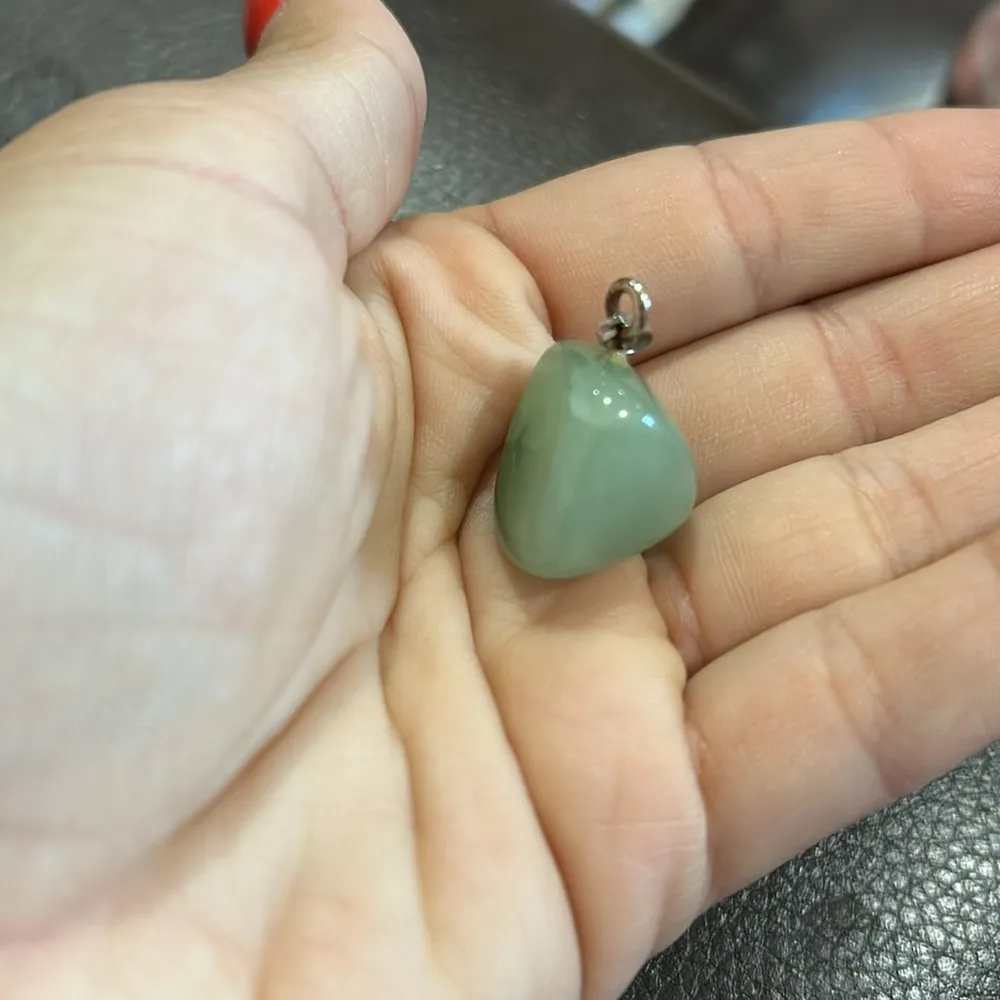 nephrite safety pendant Green - Image 5