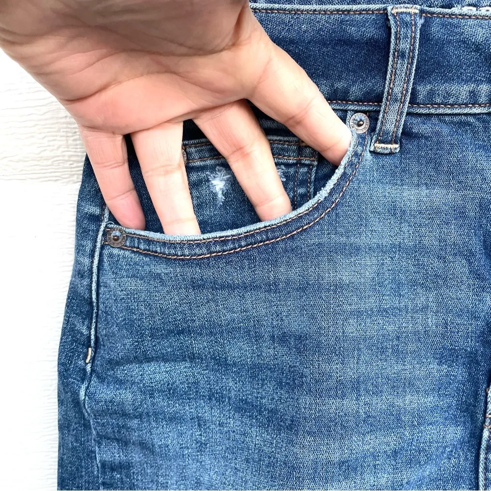 American Eagle Women’s Skirt Blue Denim Jean Distressed Frayed Hem Size 6 - Image 6