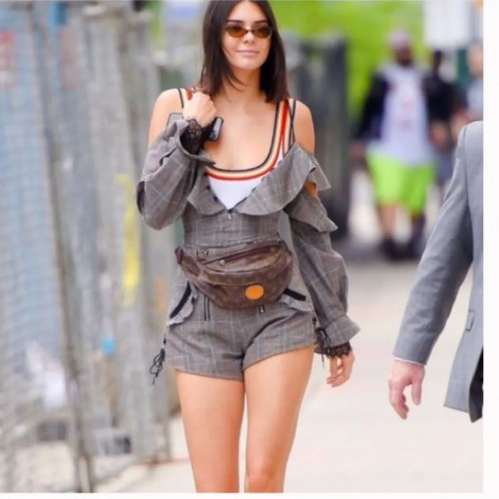 Self Portrait Checked Double Zip Shorts In Checkered Sz US 8 Black - Image 3