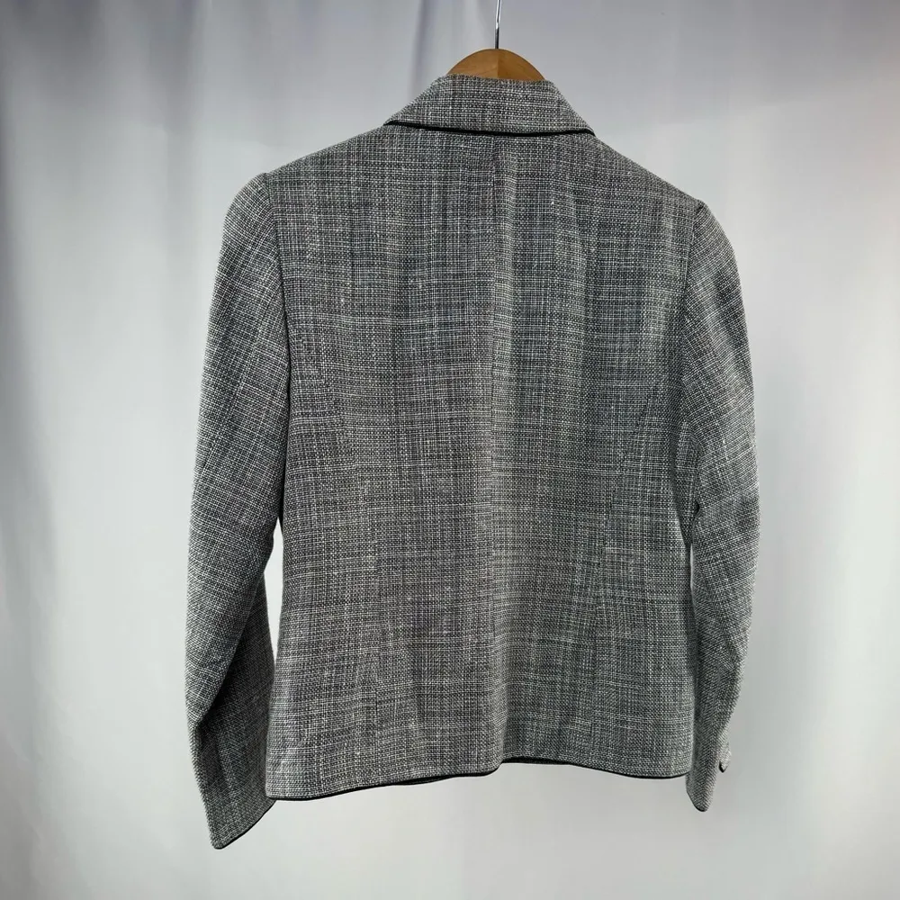 Pendleton Virgin Wool Silk Blend Button Front Tweed Jacket‎ in Black Petite 4 - Image 4