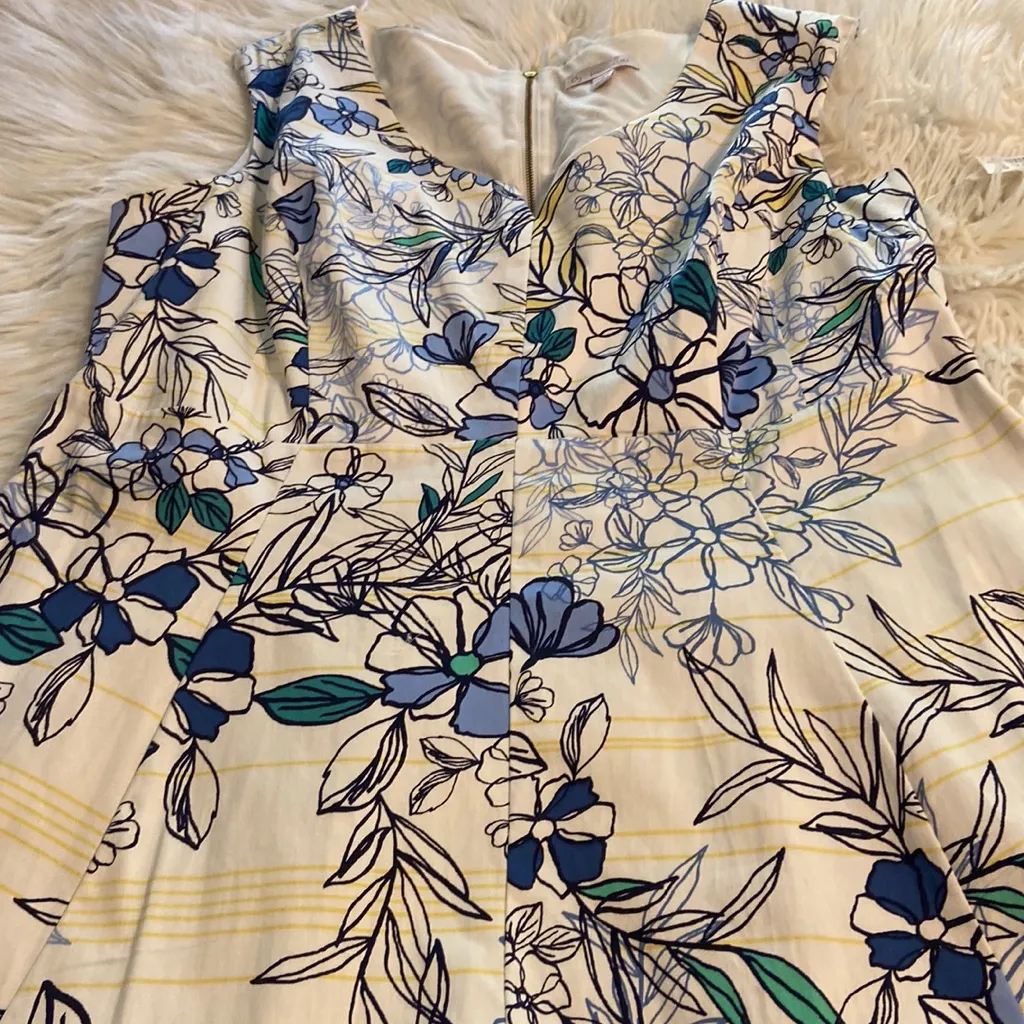 DRESSBARN Floral Blue and White Dress size 18 brand new length 38” bust 44”. - Image 12