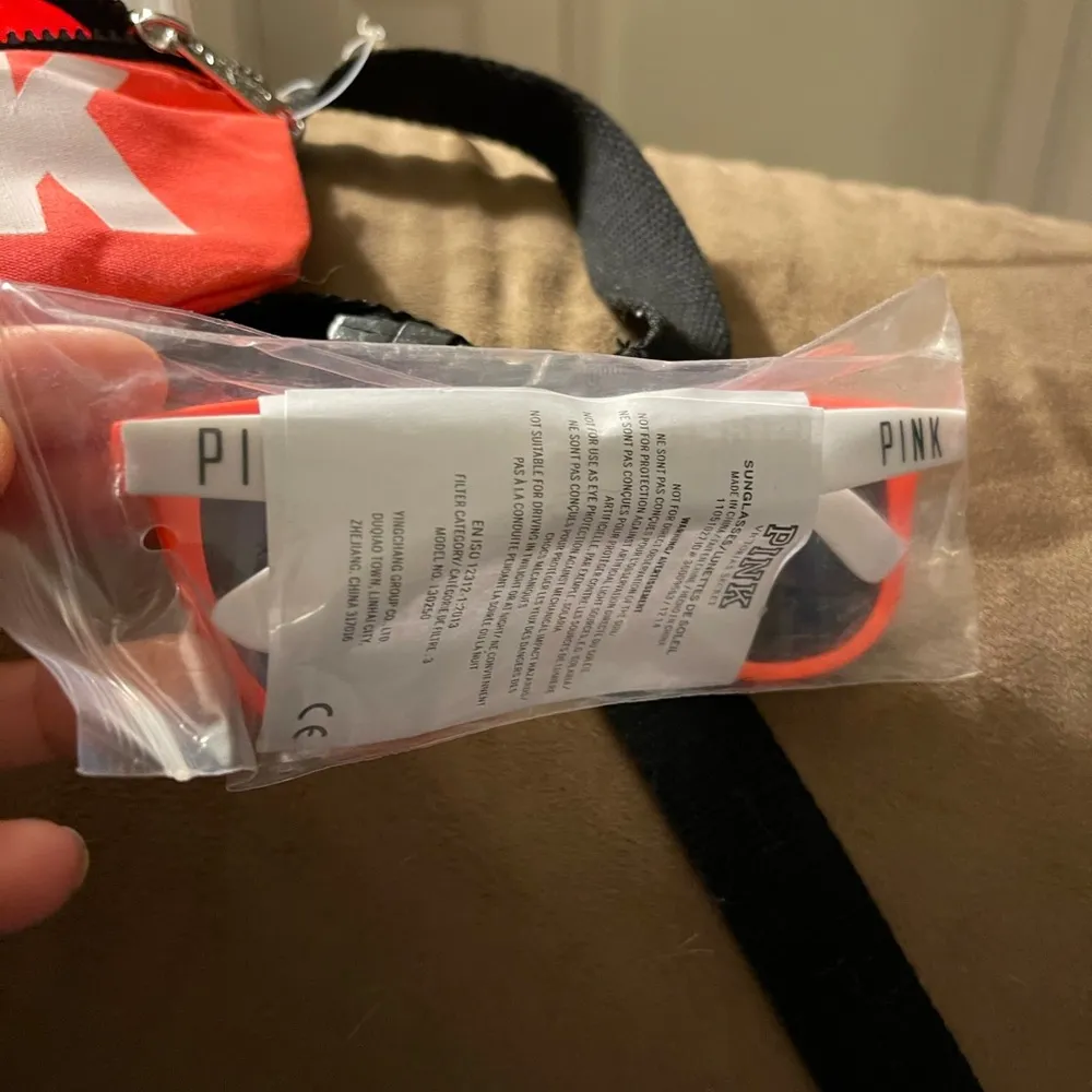 Victoria’s Secret PINK Fanny pack - Image 4