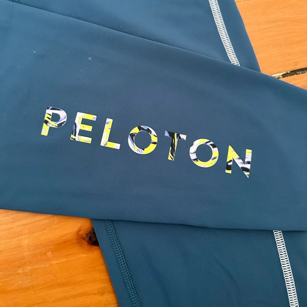 Peloton Move Mission Seam Legging • Size Large - Image 2