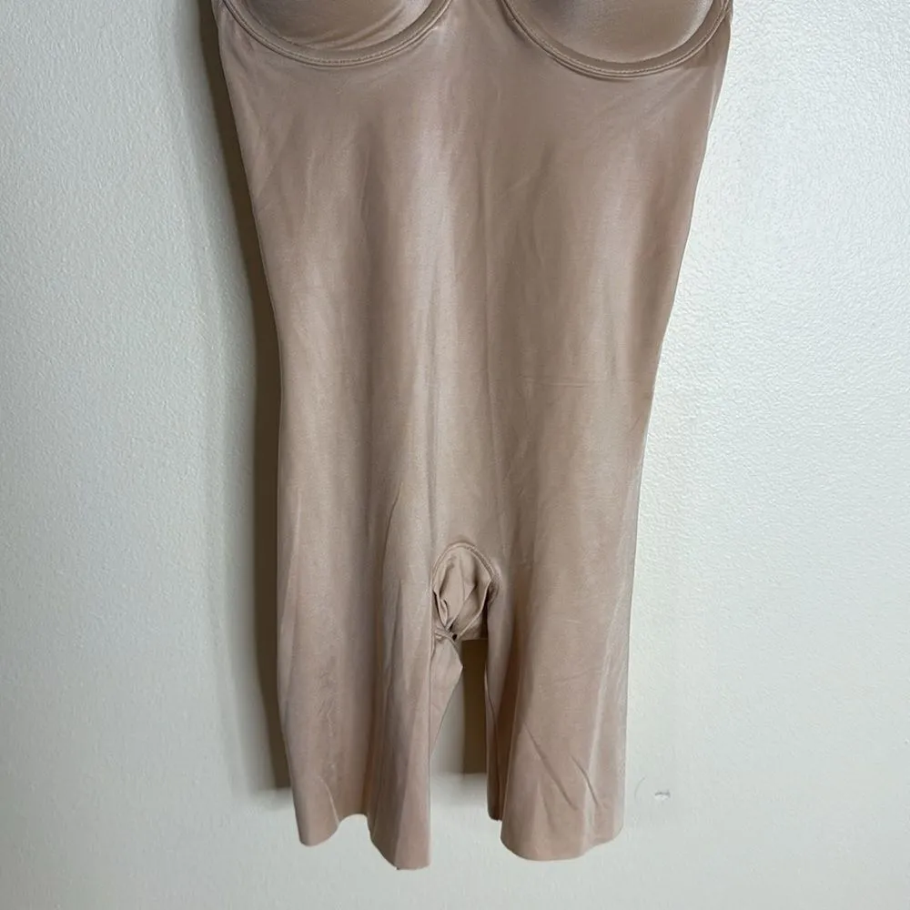 SPANX Suit Your Fancy Medium Control Strapless Bodysuit size Small - Image 6