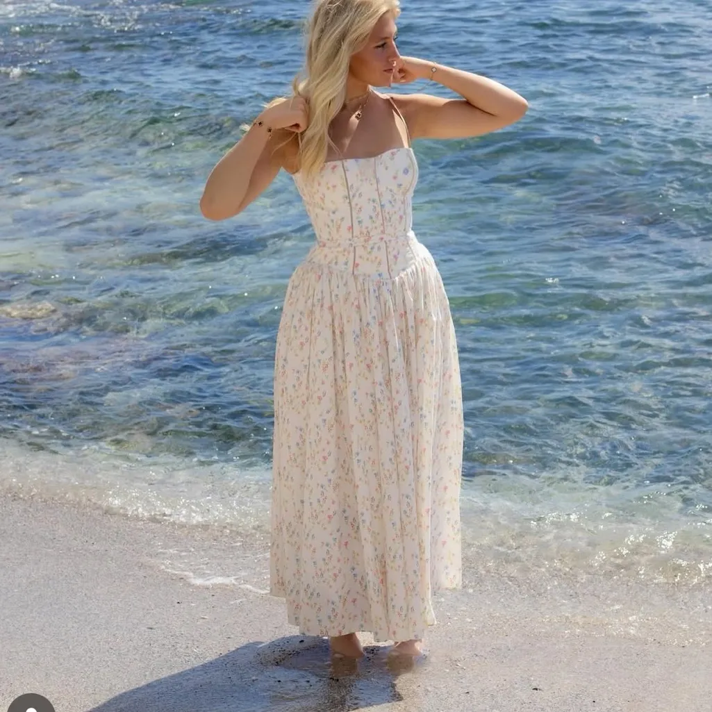 HOUSE OF CB L D-DD Ysabella' White Posy Print Cotton Maxi Sundress NWOT - Image 3