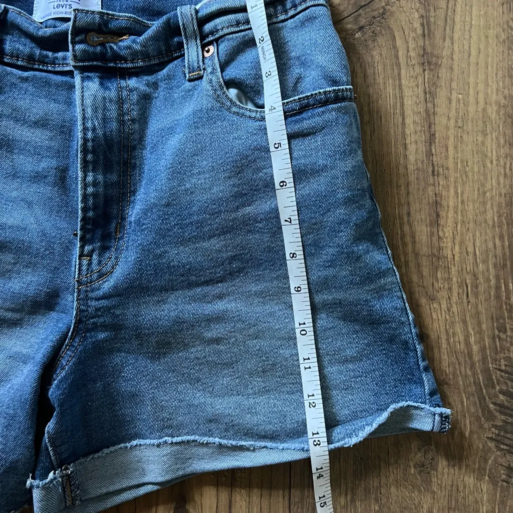 Denim Shorts Women’s 6/28 Denizen Levi’s Vintage High Rise - Image 6