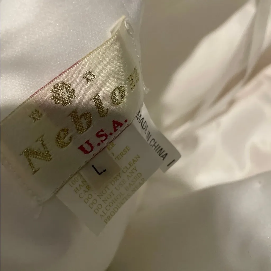 Elegant White Evening Gown Size L - Image 4