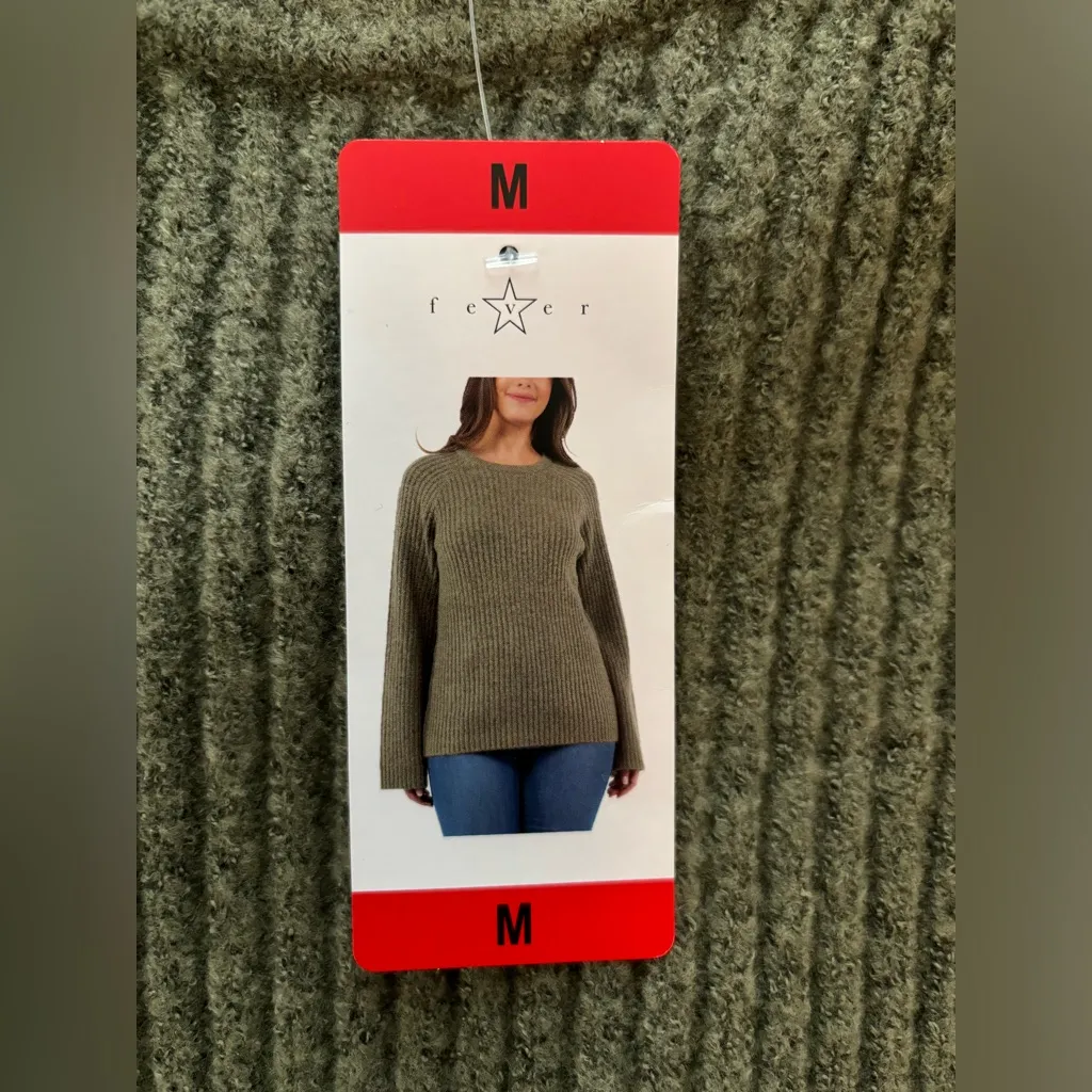 NWT Fever Ribbed Crewneck Sweater with Bell Sleeves Size Medium Green - Image 13