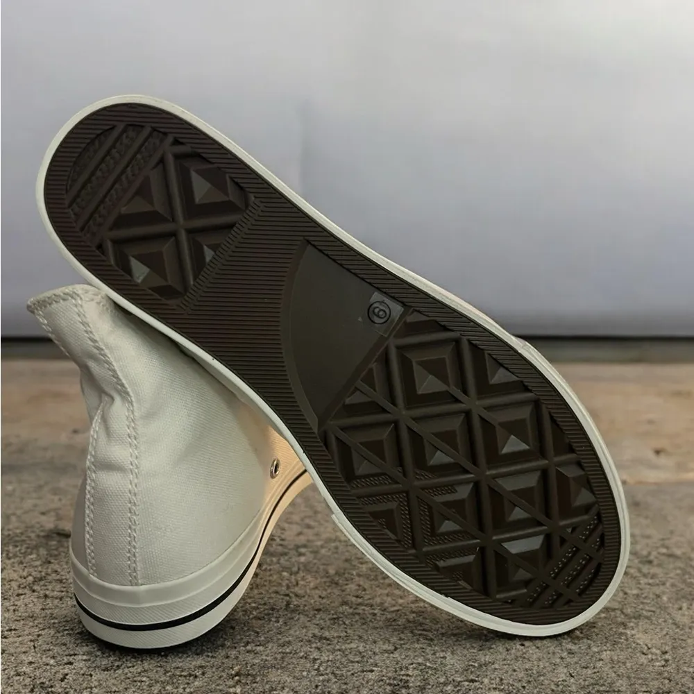 Smiley Patch High Top Canvas Sneakers Size 9 White - Image 3