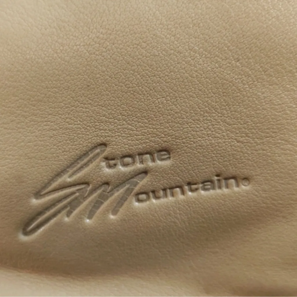 Stone Mountain Leather Beige Hobo Bag EUC Tan - Image 6