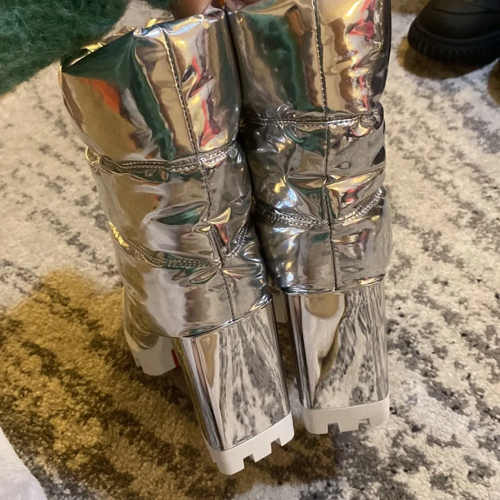 Christian Louboutin Oriona 100 Padded Nylon Boot - Image 12