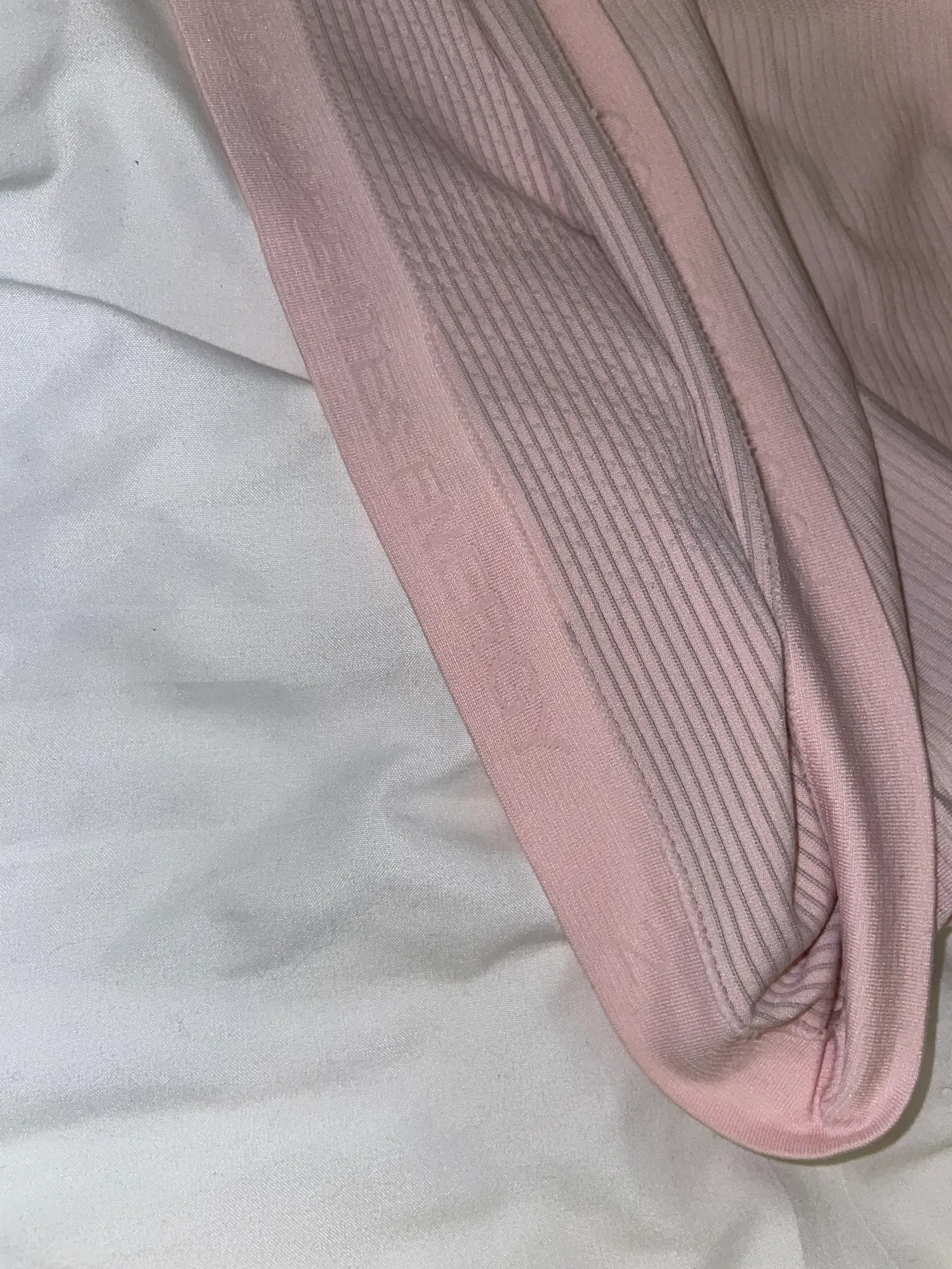 Swiftly Strawberry Milkshake - Image 4