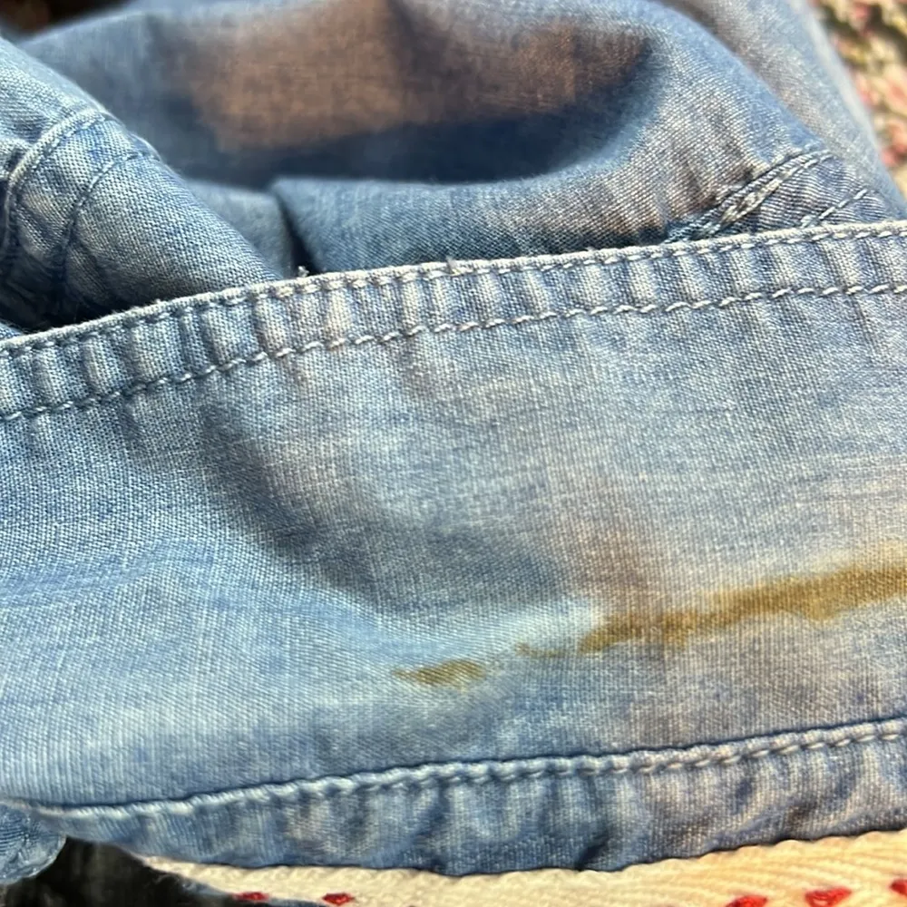 Guess (Flaw)Small Vintage Chambray Long Sleeve Tabbed Button Front Top w… - Image 14