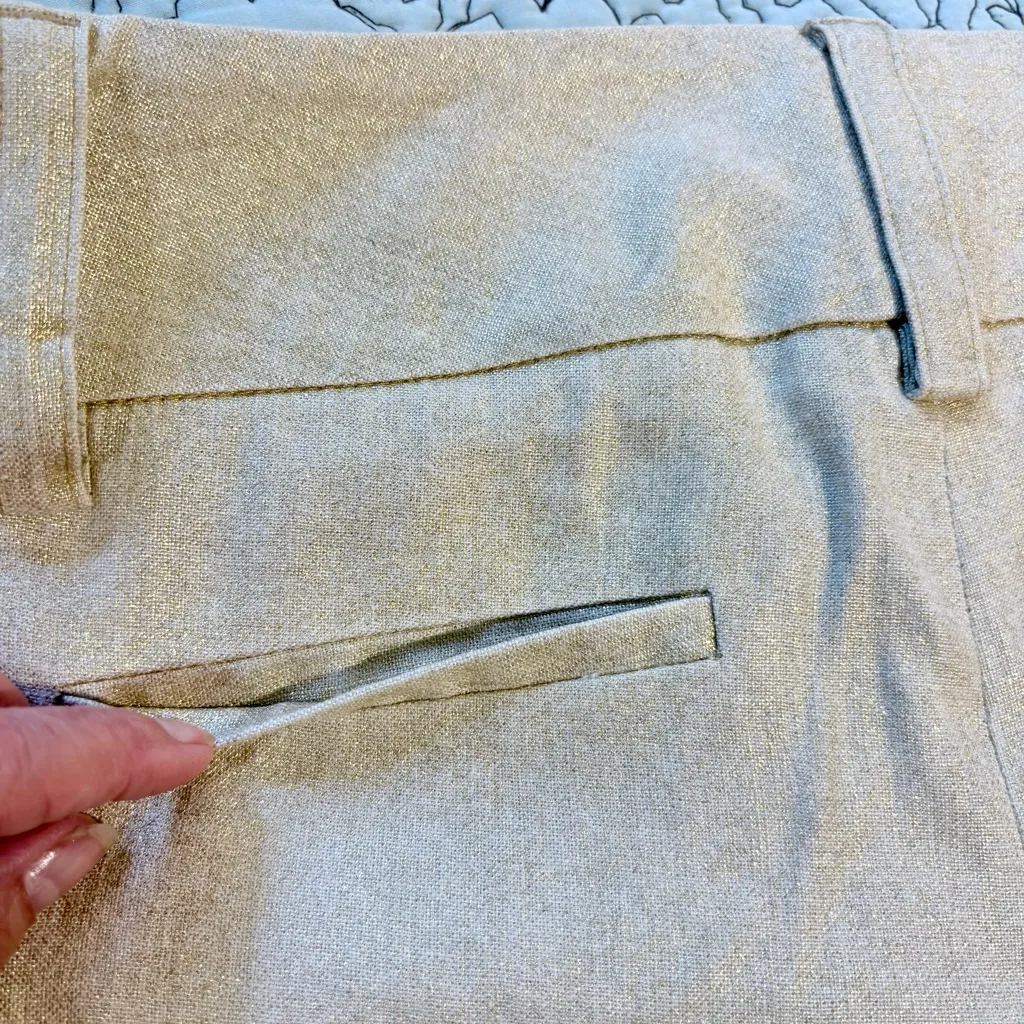 Alice + Olivia Metallic Gold Linen-Blend Cuffed Chino Shorts Sz 6🧡 - Image 7