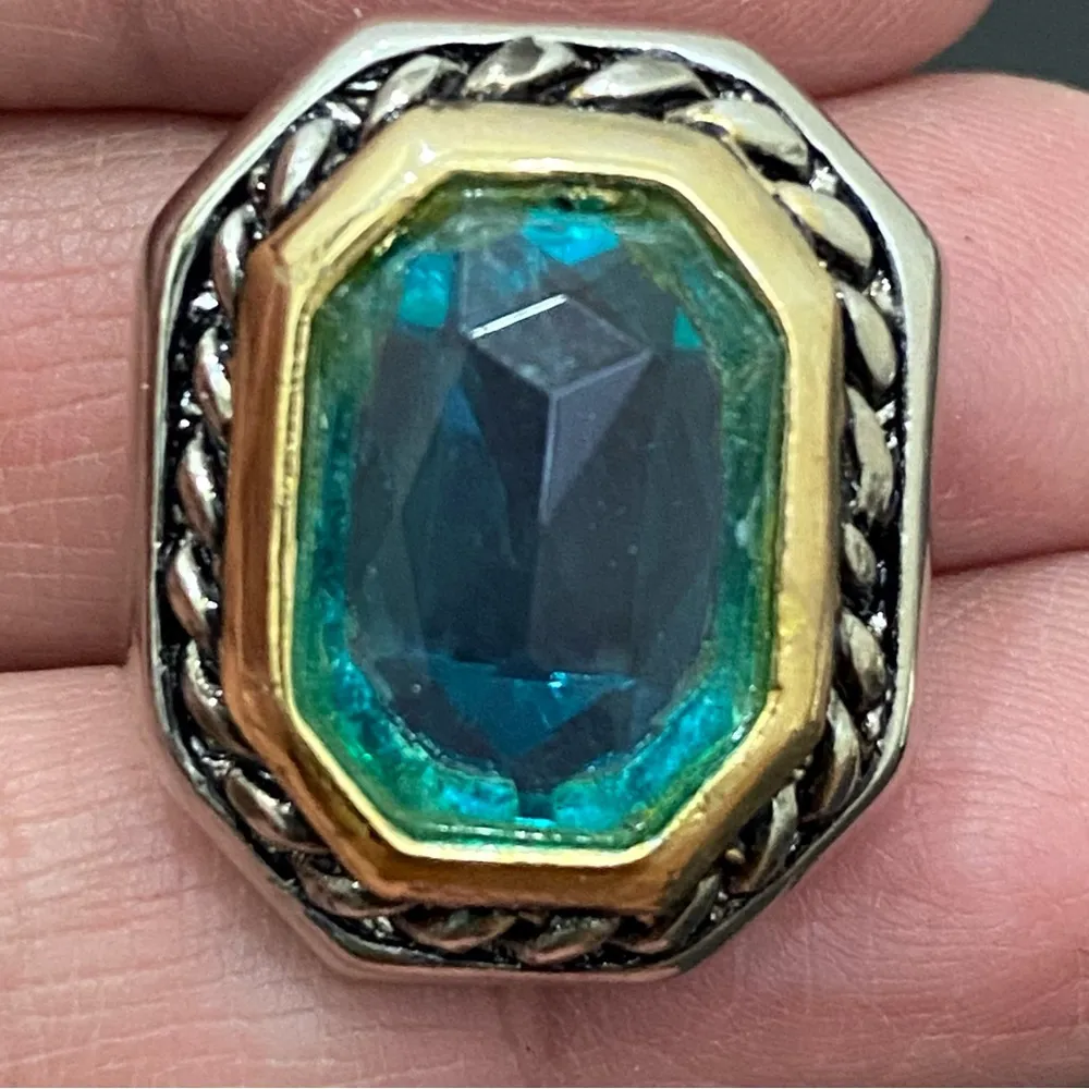 Vintage Unsigned Faux Blue Topaz Two - Image 6