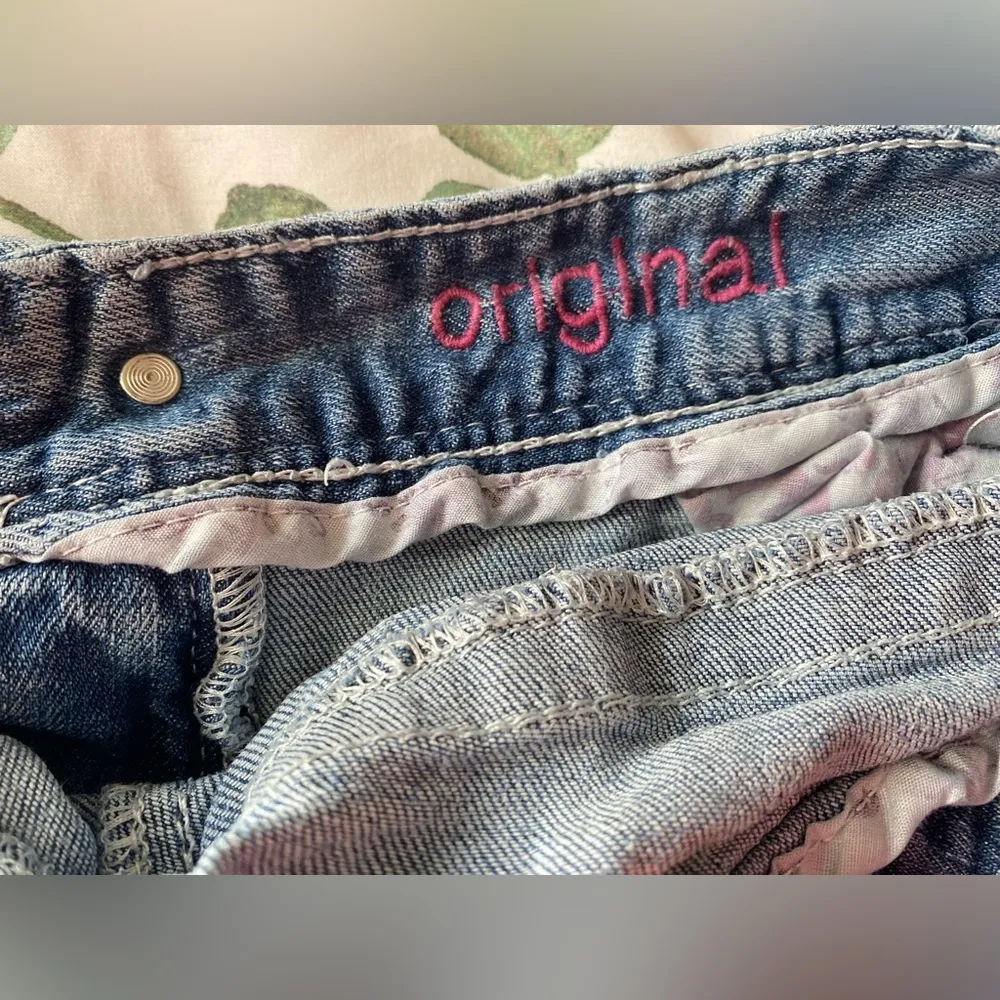 Maurice’s Women’s Size 5/6 Original/Flare Lowrise Jeans - Image 3