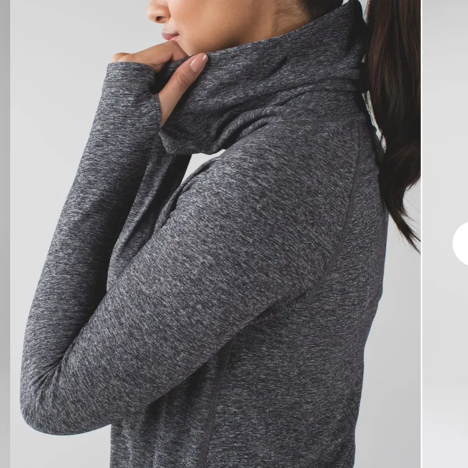 Lululemon Make A Move Long Sleeve Base Layer Top in Heathered Black 10 - Image 2