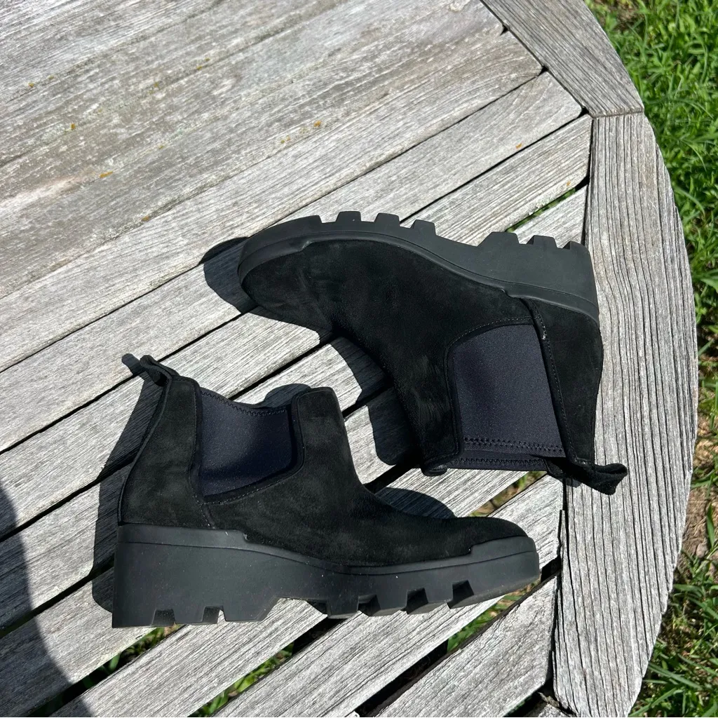 Eileen Fisher Splash‎ Waterproof Suede Chelsea Bootie in Black, size 5.5 - Image 10