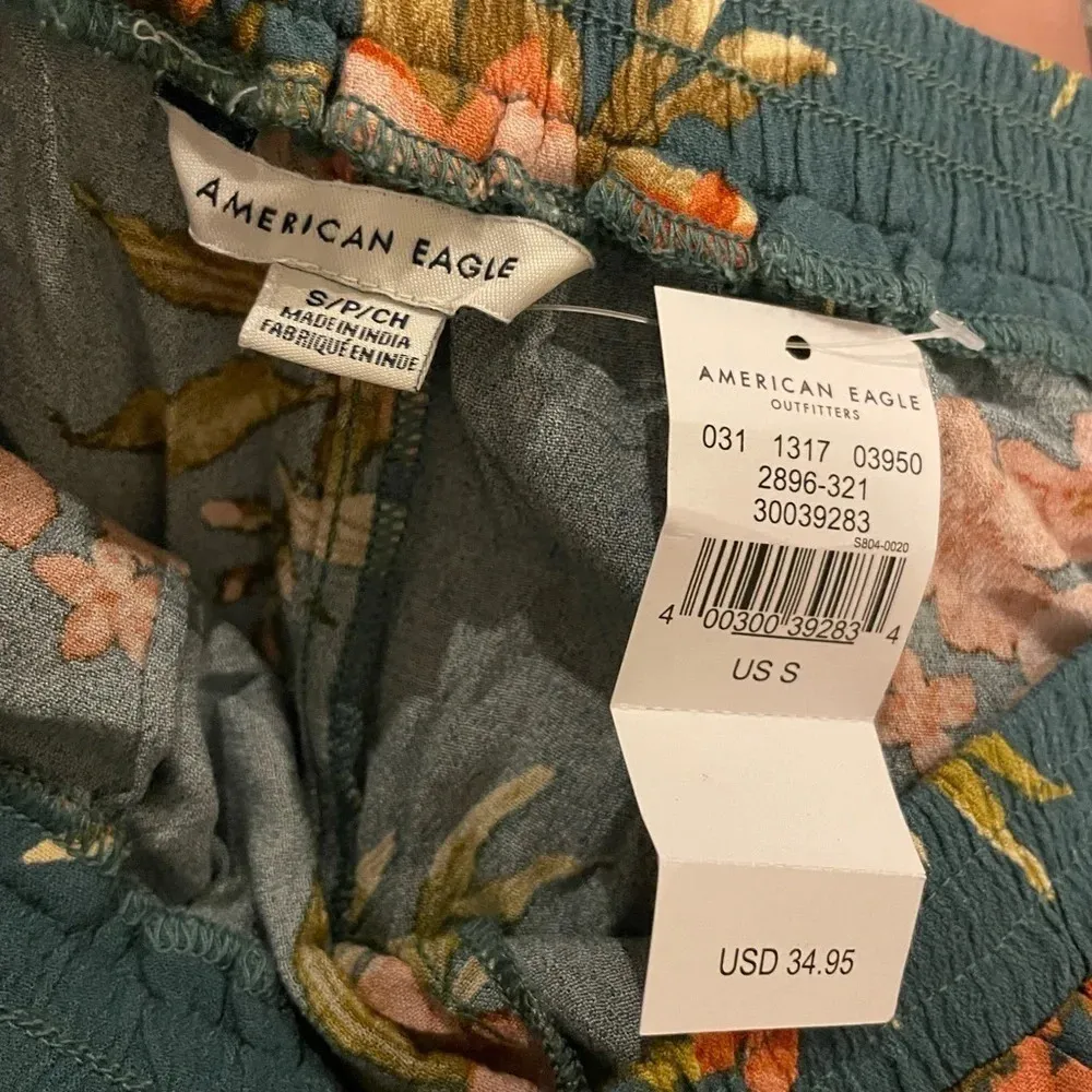 NWT American Eagle Floral Linen Ruffle Shorts - Image 5