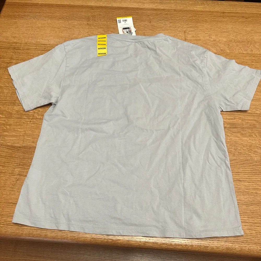 Shania Twain NWT gray graphic tshirt size medium 21” p2p - Image 4