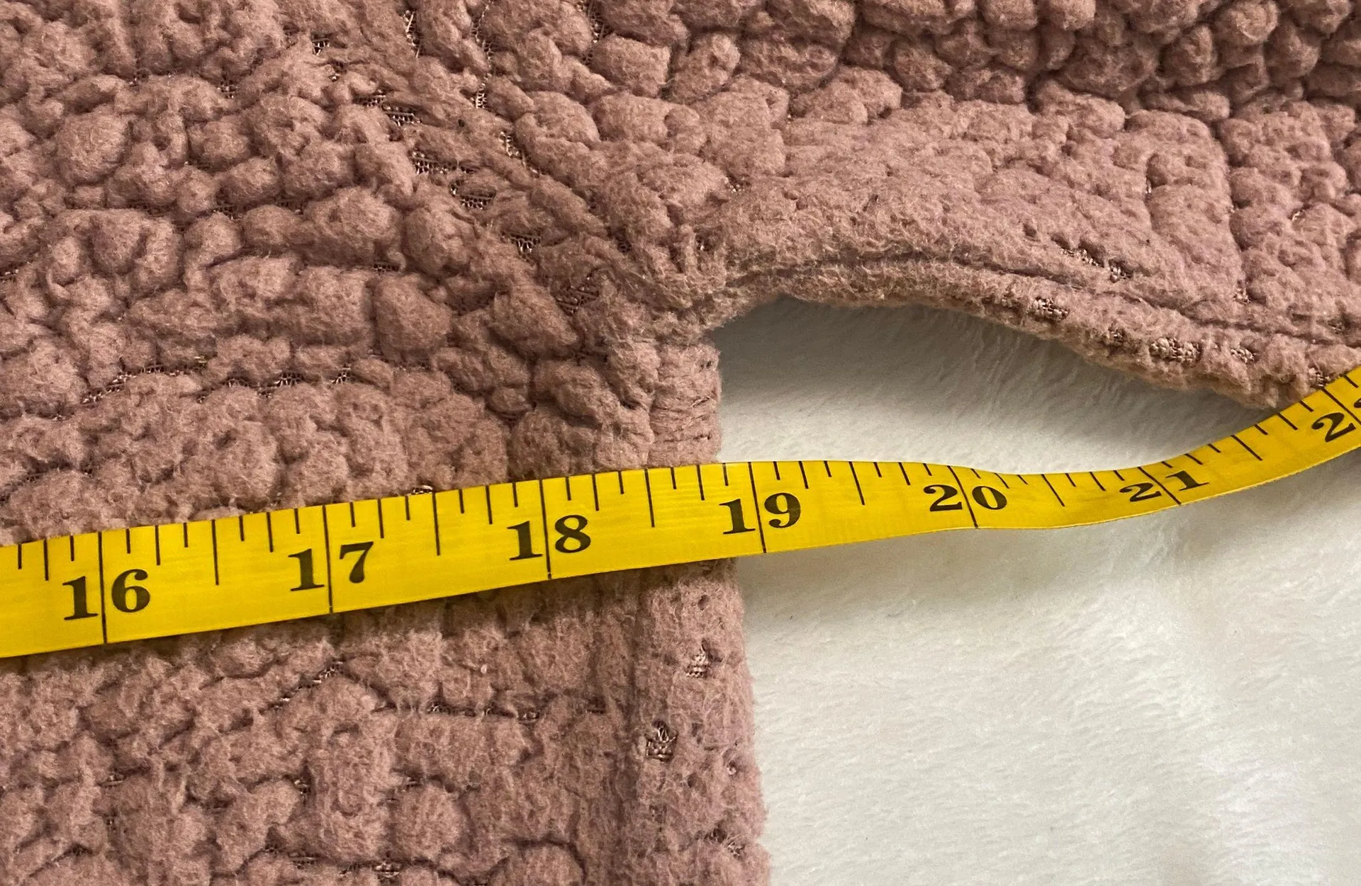 Sequined  Sweater Size Medium - Image 4