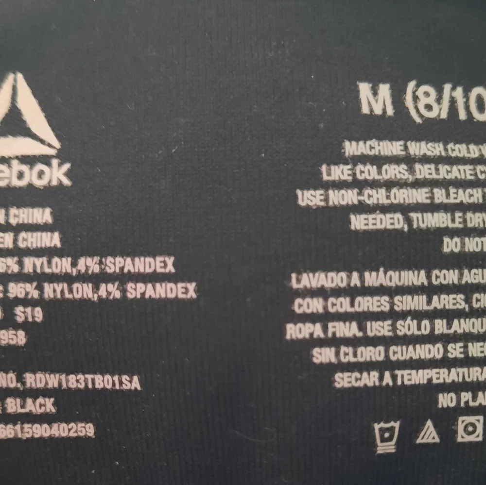 Reebok Sports Bra Size Medium - Image 5