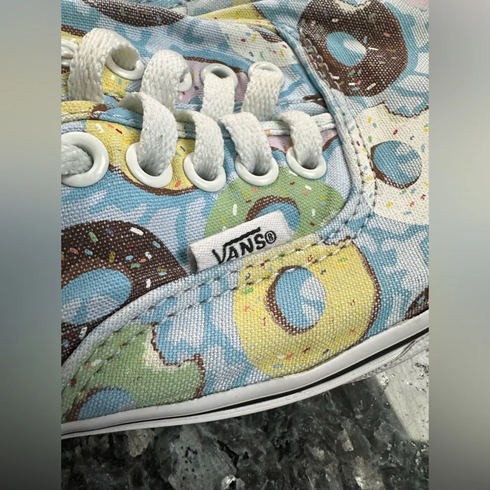 VANS RARE Authentic Donuts Munchies Sprinkles Shoes Size 7.5 Men's 9 Women's - Image 5