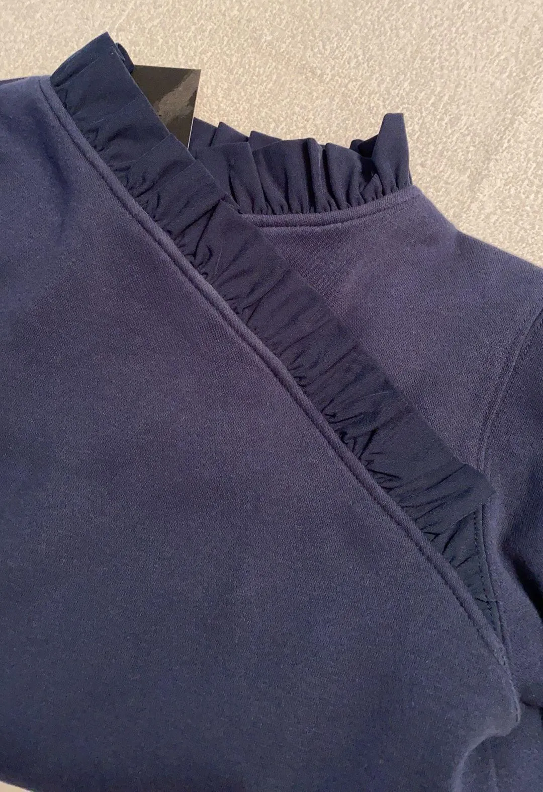 ruffle front sweatshirt Sz Small - Image 3