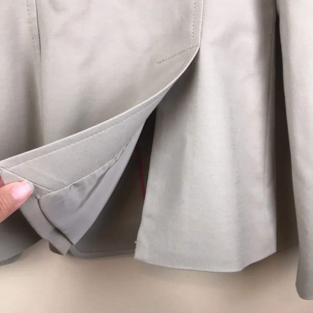 Banana Republic Women’s Stretch Beige One-Button Blazer - Image 10