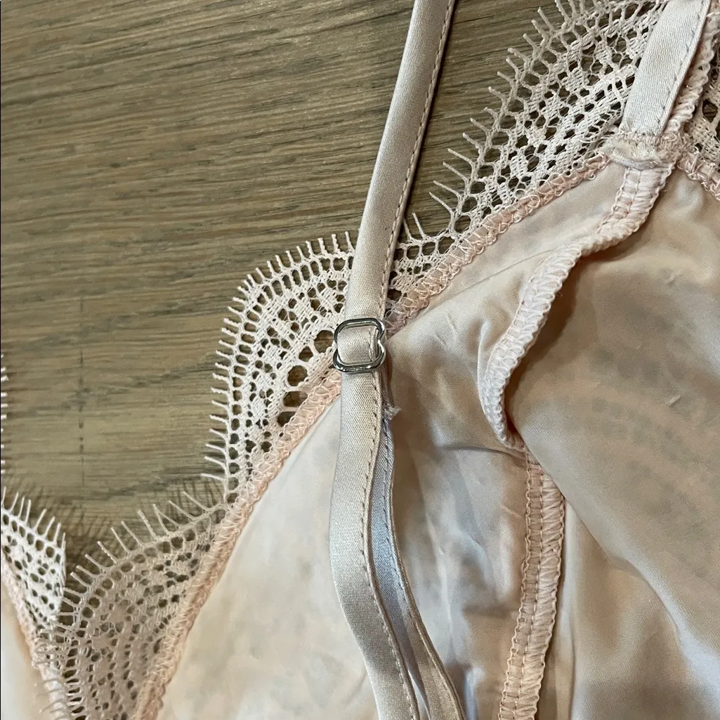 Victoria Secret's Dream Angels Blush Pink Shimmer Lace Slip Dress Size Small - Image 11